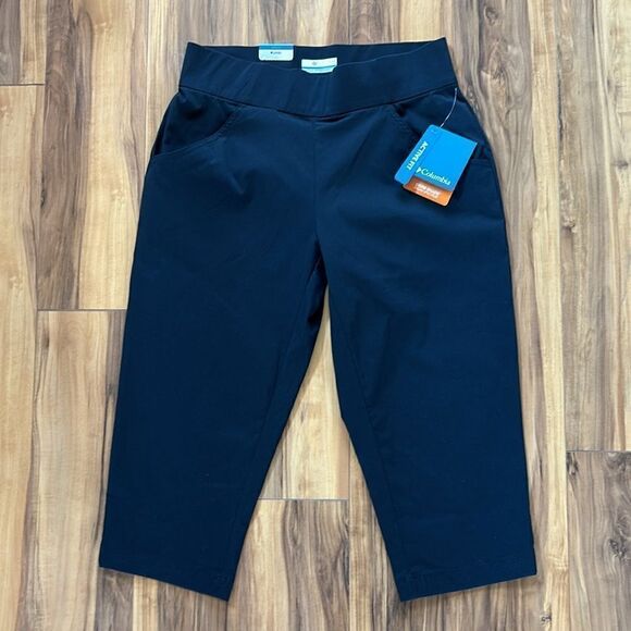 NEW Columbia Black Active Fit Capris - Picture 6 of 8